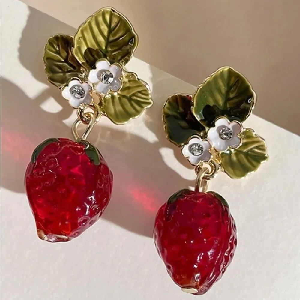 Bohemian strawberry drop earrings M56